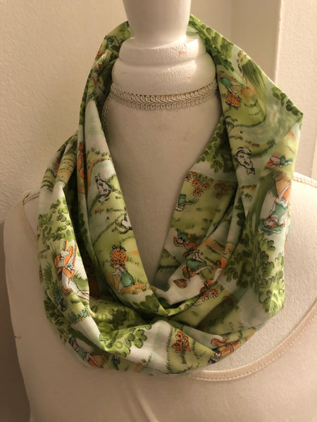 1970s Green Fabric in a Scarf